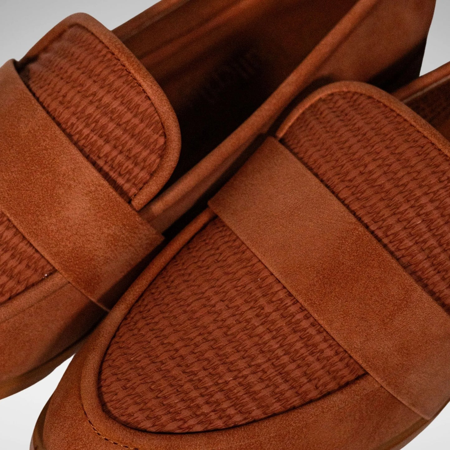 BUTTERFLYFEET LF8486 KERENE6 LADIES CASUAL SHOE TAN