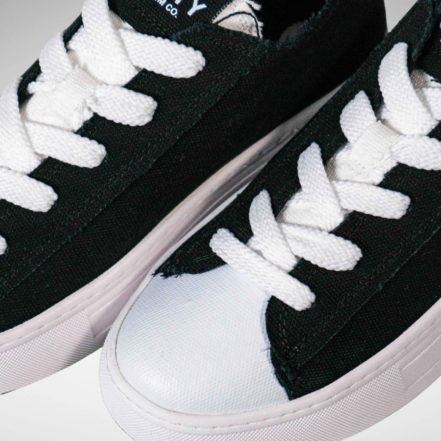 CUTTY CUTAMPA LOW MENS SNEAKER Mc6800 Black