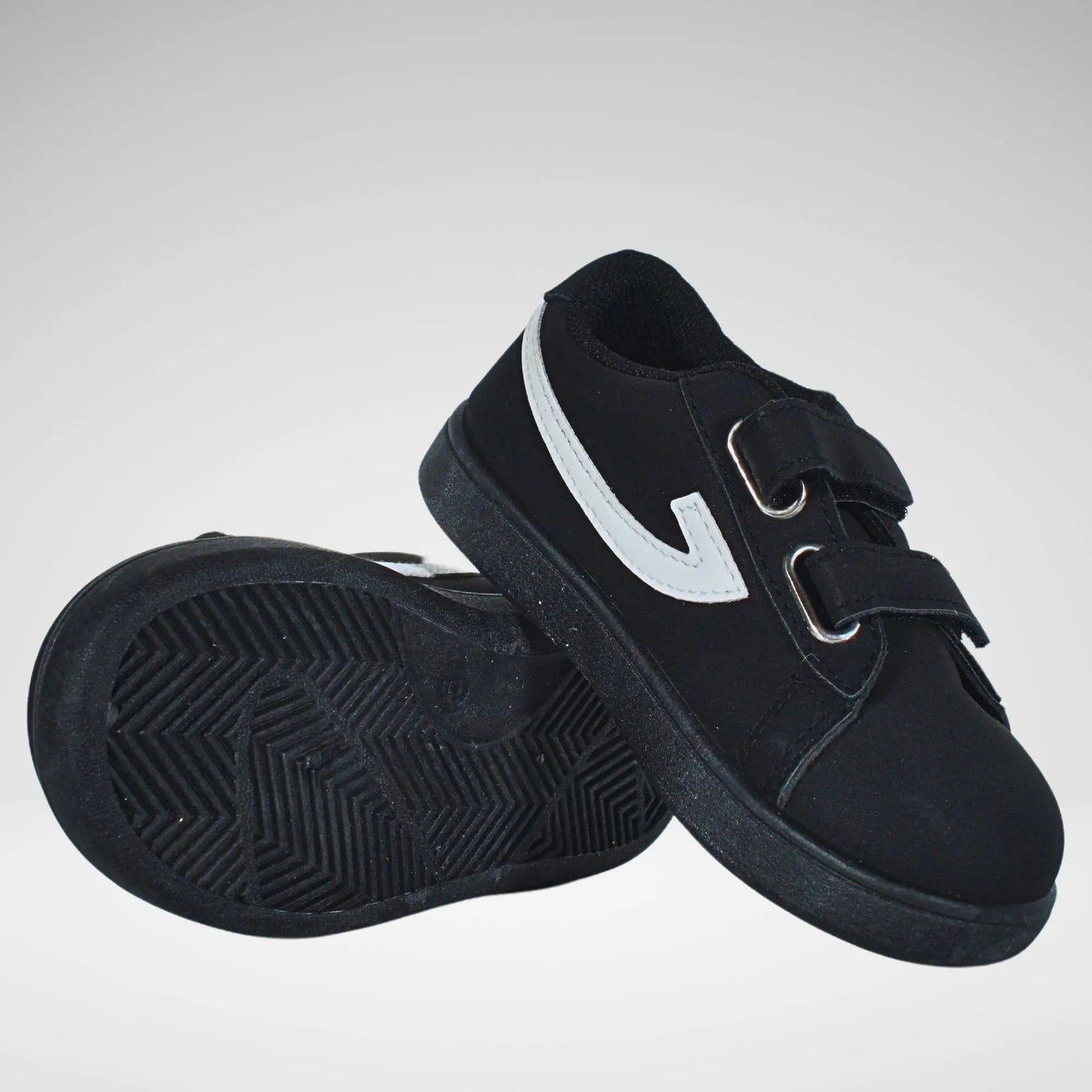 Six Seven Girls Sneaker | Black
