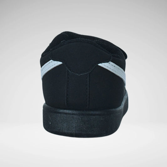 Six Seven Girls Sneaker | Black