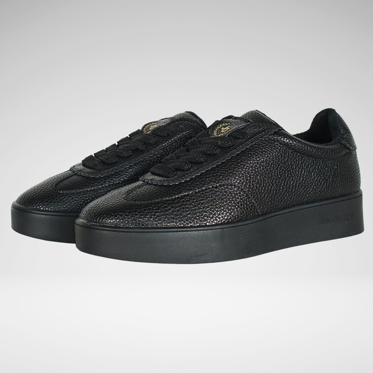 Jonathan D Cort Court Low Sneakers | Black