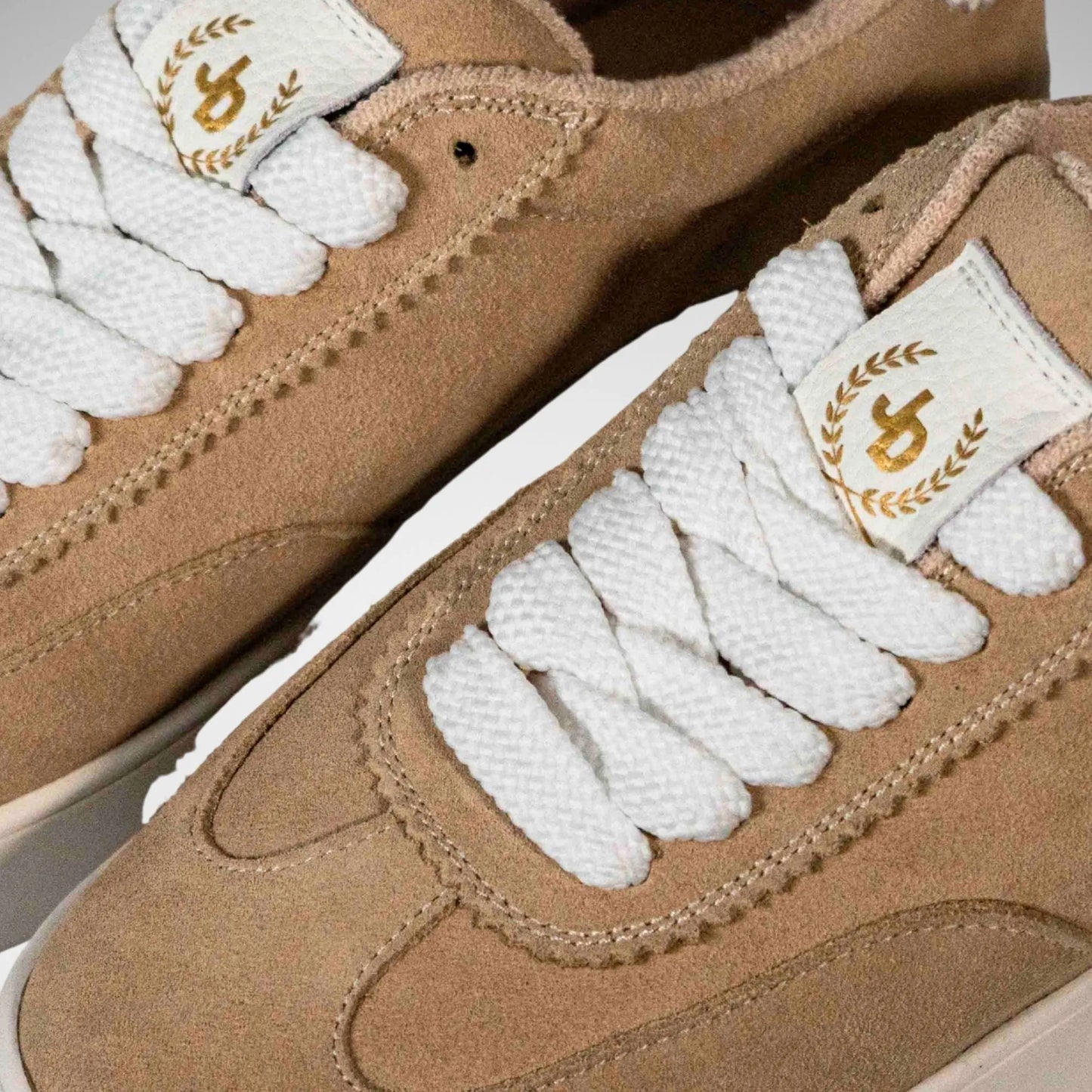 JONATHAN D JCOURT SUEDE Mc6802 Hazelnut