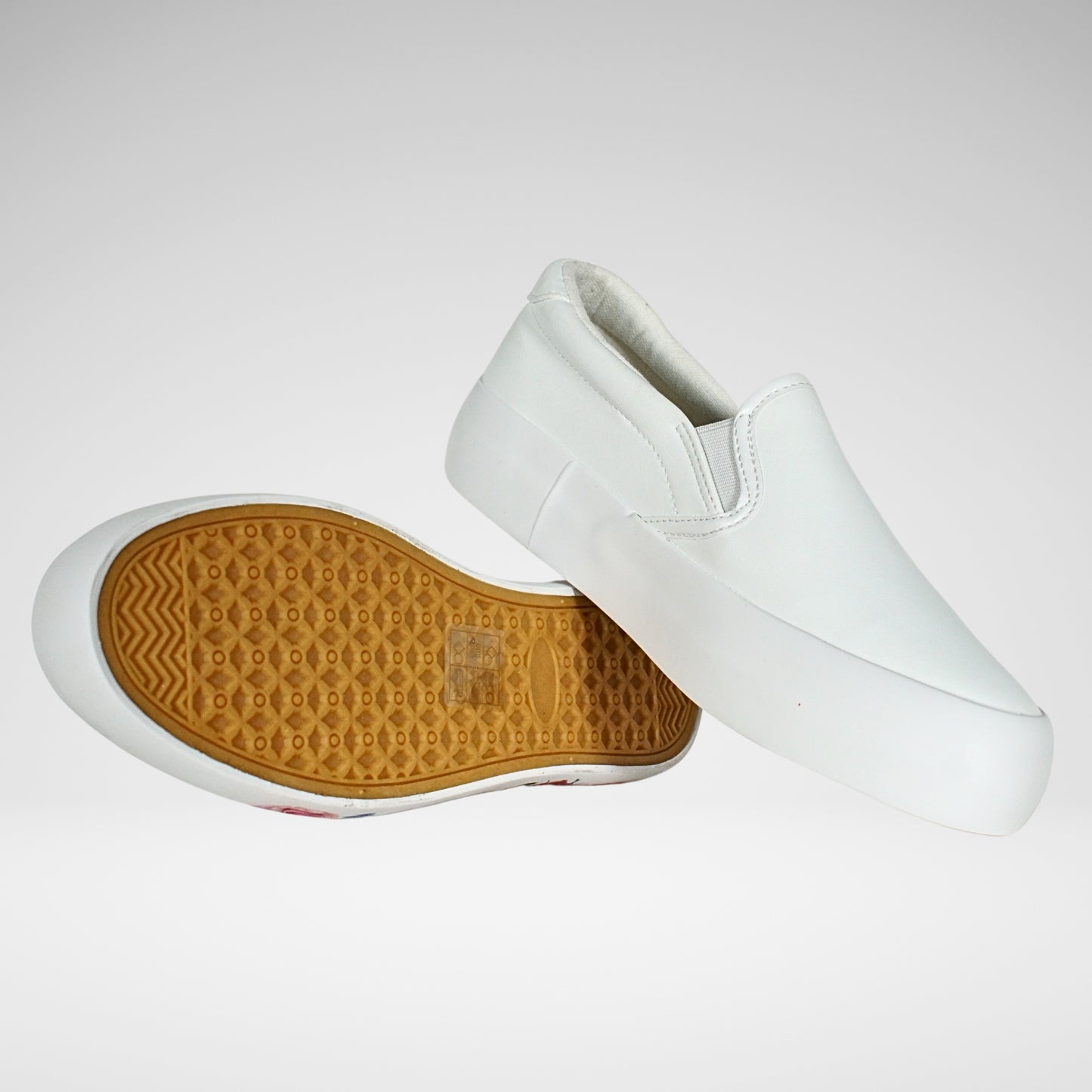 Pierre Cardin Bouquet Sneaker | White Floral