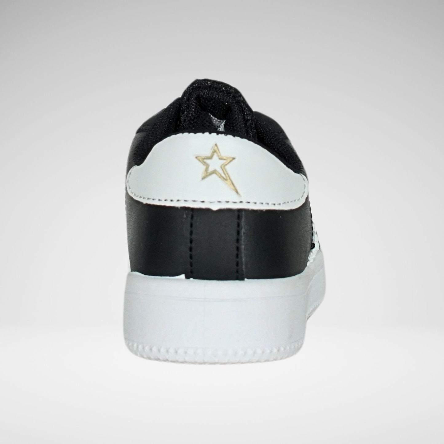 Soviet Isla Sneaker | Black