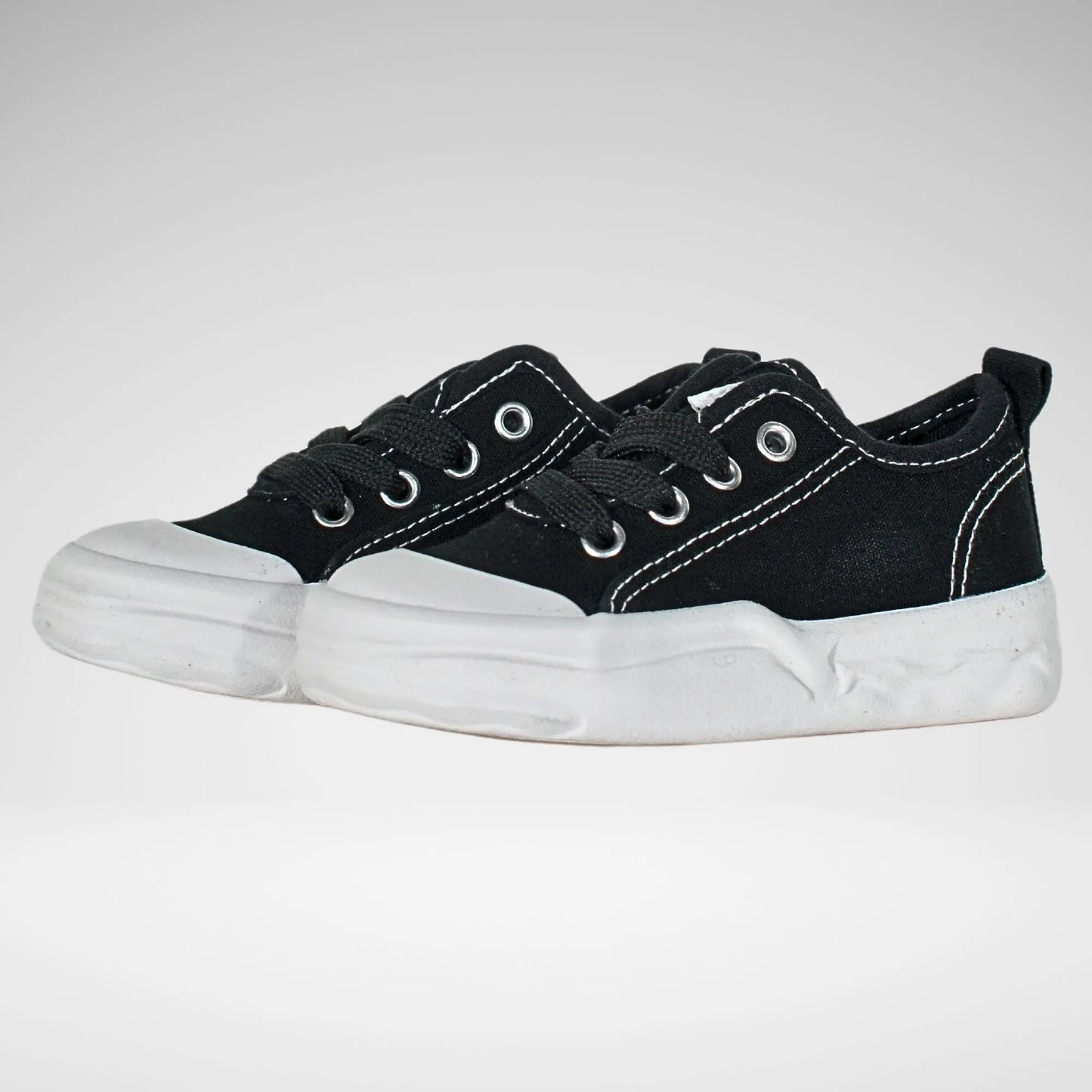 Soviet Summer Canvas Sneaker | Black