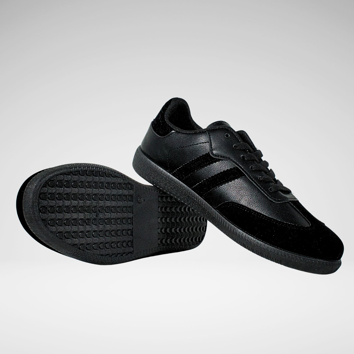 Urban Art Neves 1 Sneaker | Black