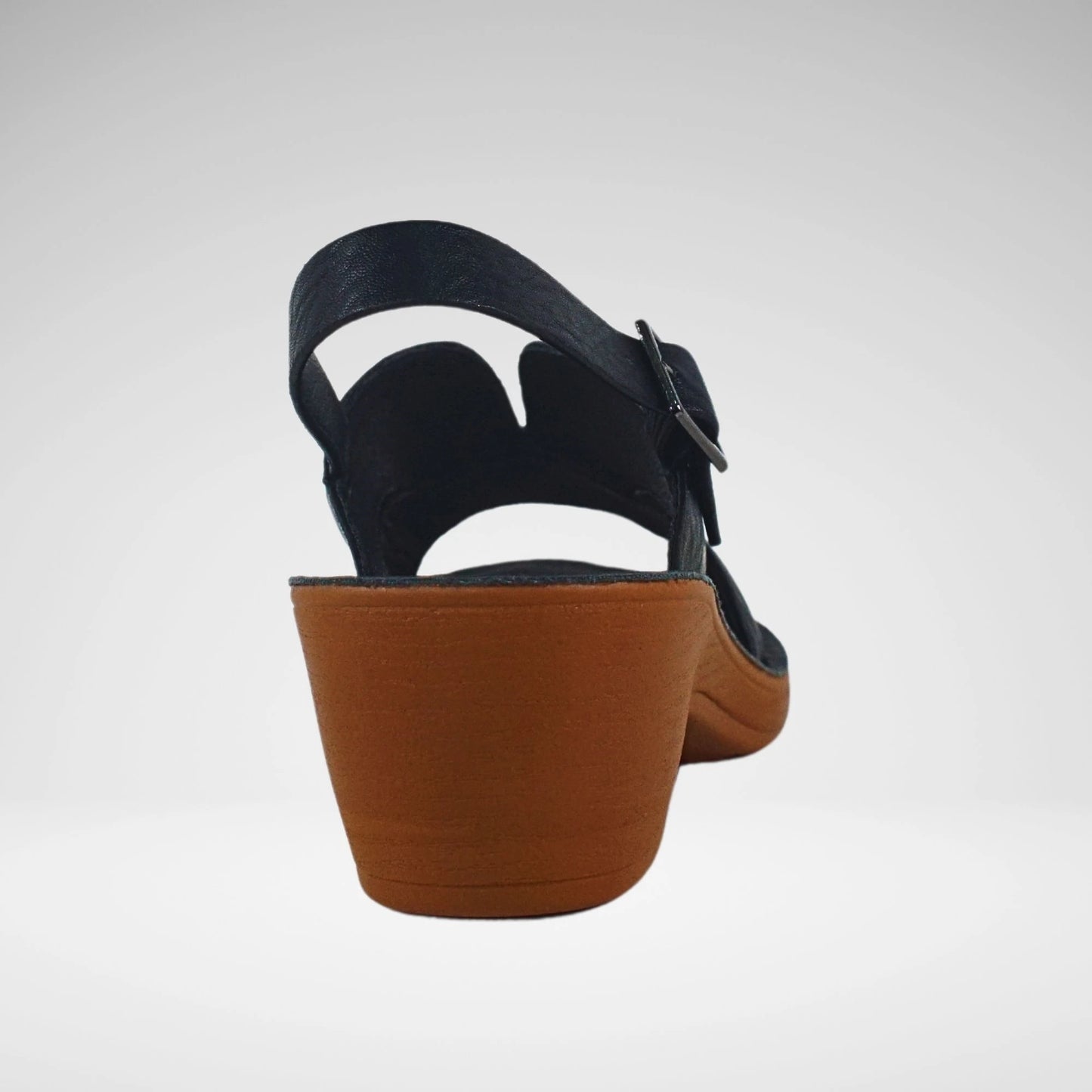 Pierre Cardin Caramelo Sandal | Black