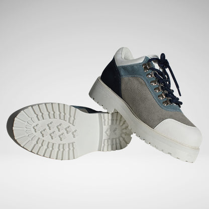 Jonathan D Huke Mountaineering Shoes | Ocean