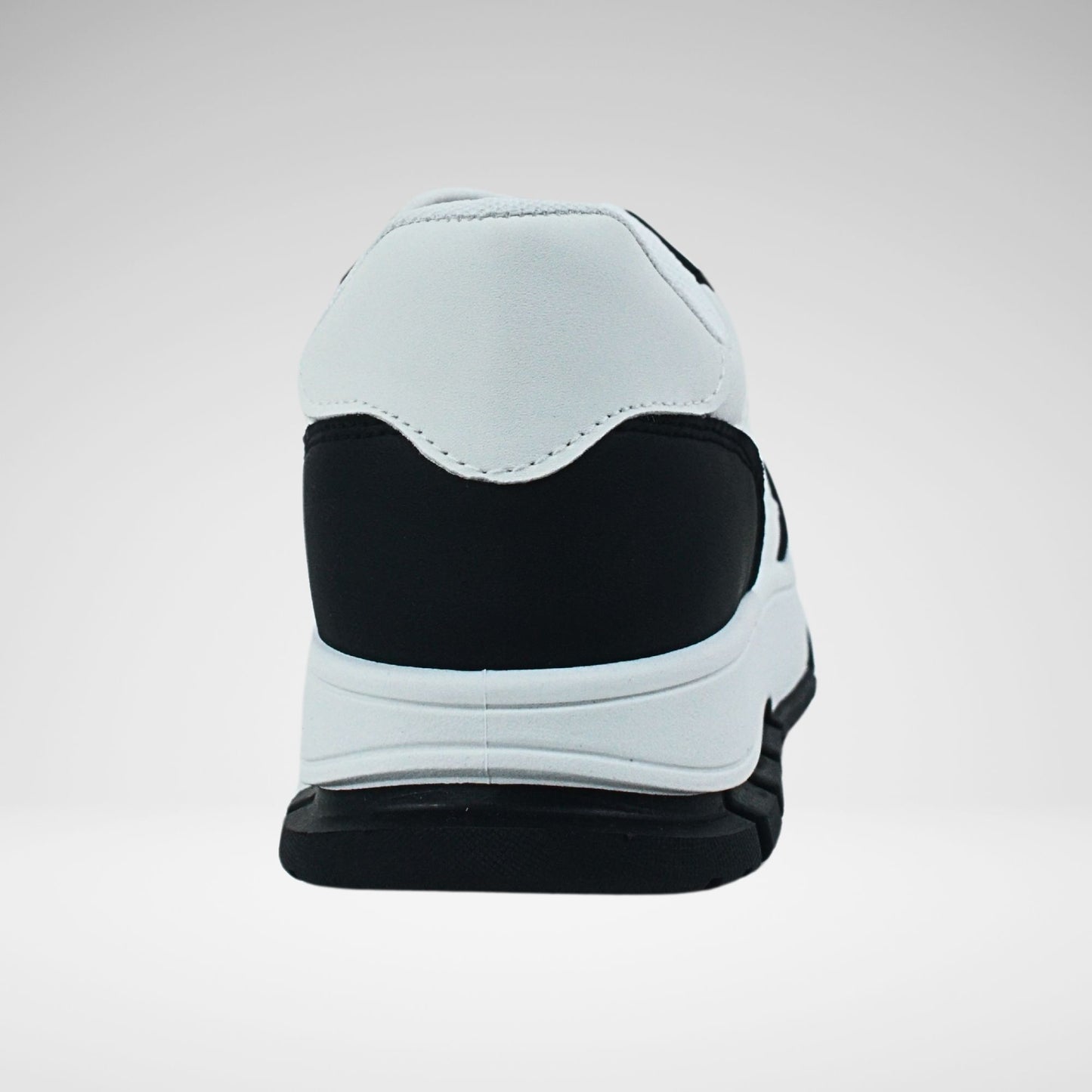 KStar7 Amani Sneaker | Black/White