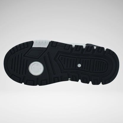 KStar7 Amani Sneaker | Black/White