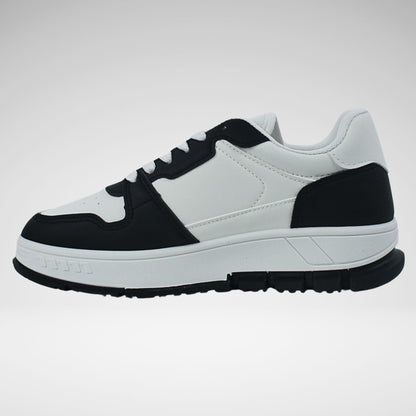 KStar7 Amani Sneaker | Black/White