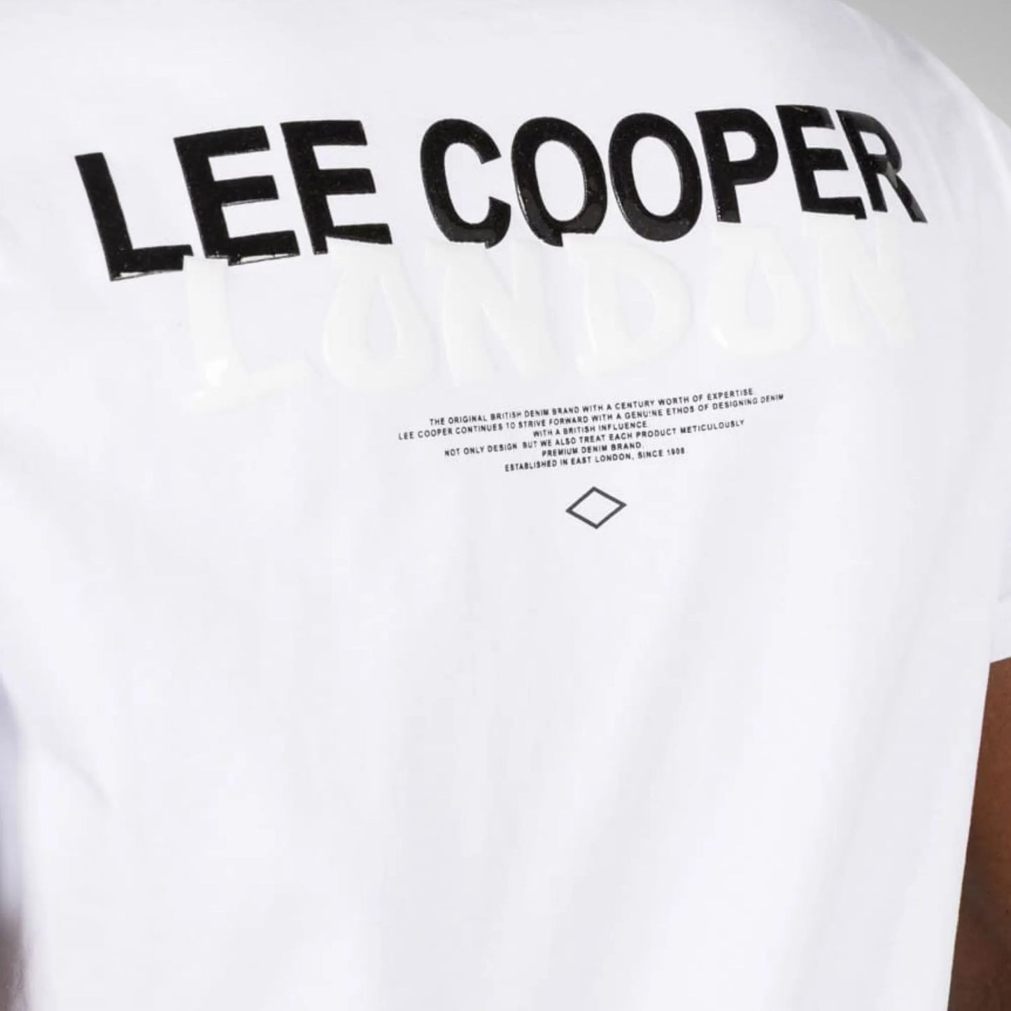 LEE COOPER - BARNEY - MENS REGULA FIT T SHIRT - MTS2871- WHITE- R319.99
