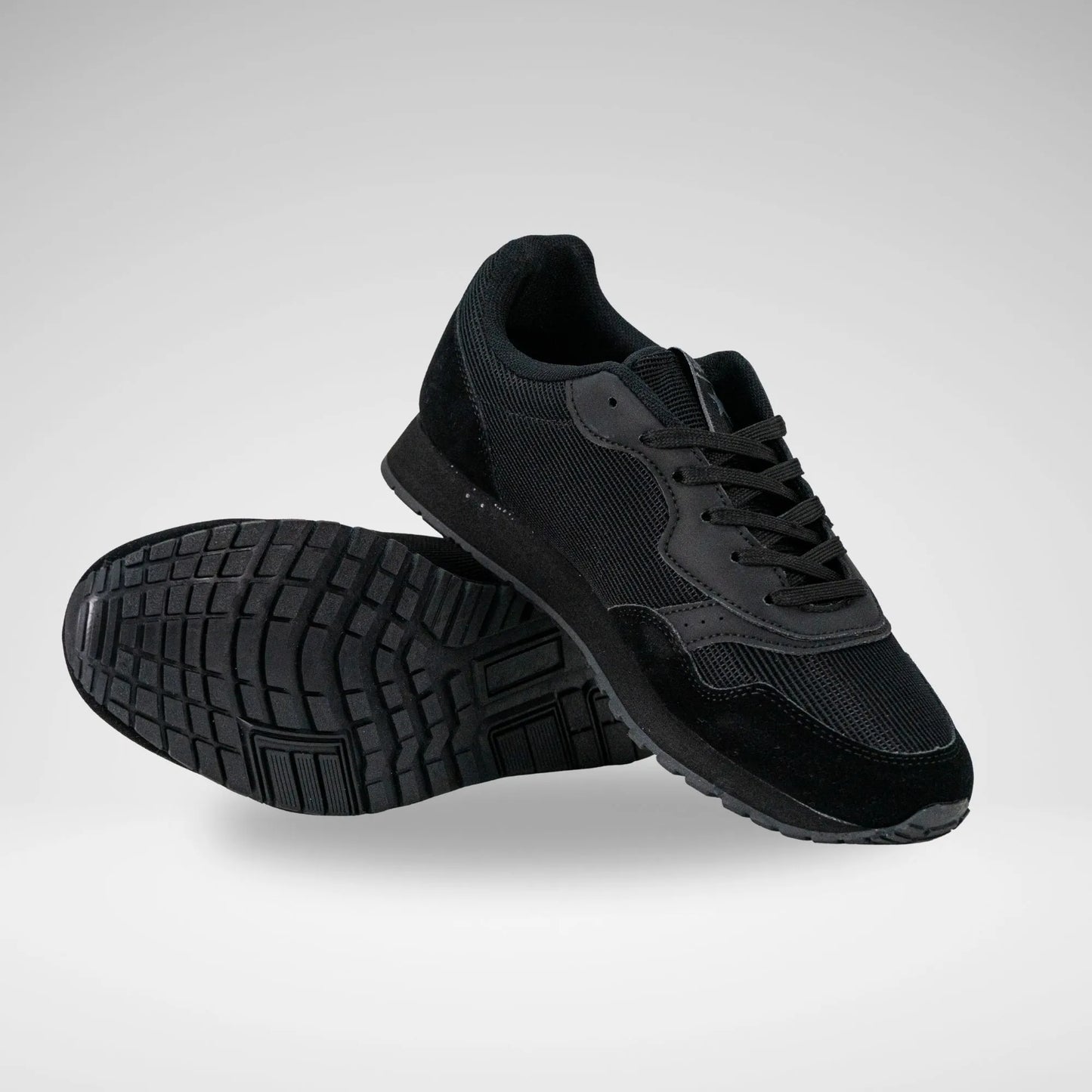 SOVIET MC6758 M REYNOLDS LOW CUT BLACK